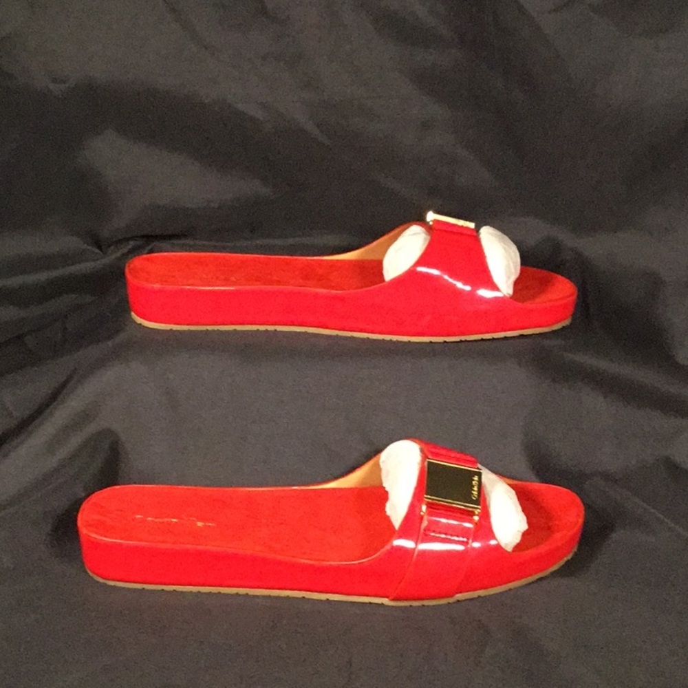 Calvin Kline Slides - Picture 3 of 4